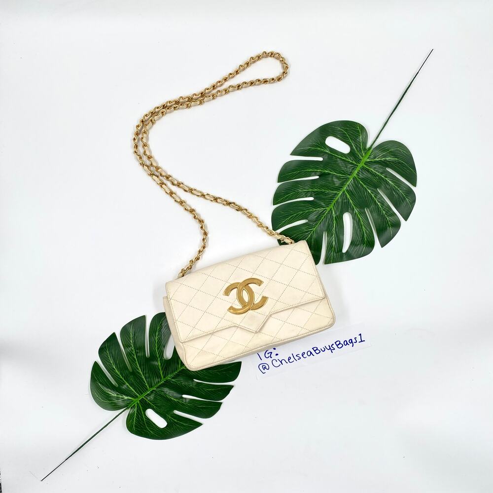 Chanel Vintage Small Rectangle Classic Flap White Leather 24kt Gold Plated HW